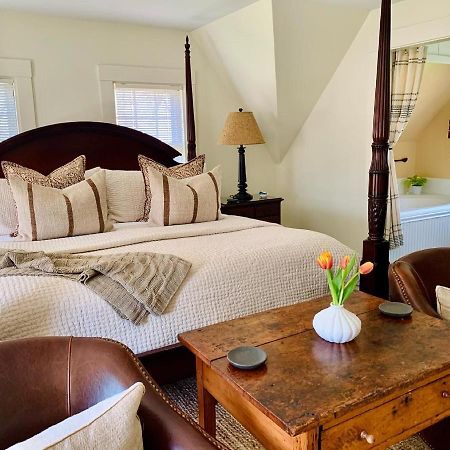Ashley Manor Bed and Breakfast Barnstable Εξωτερικό φωτογραφία