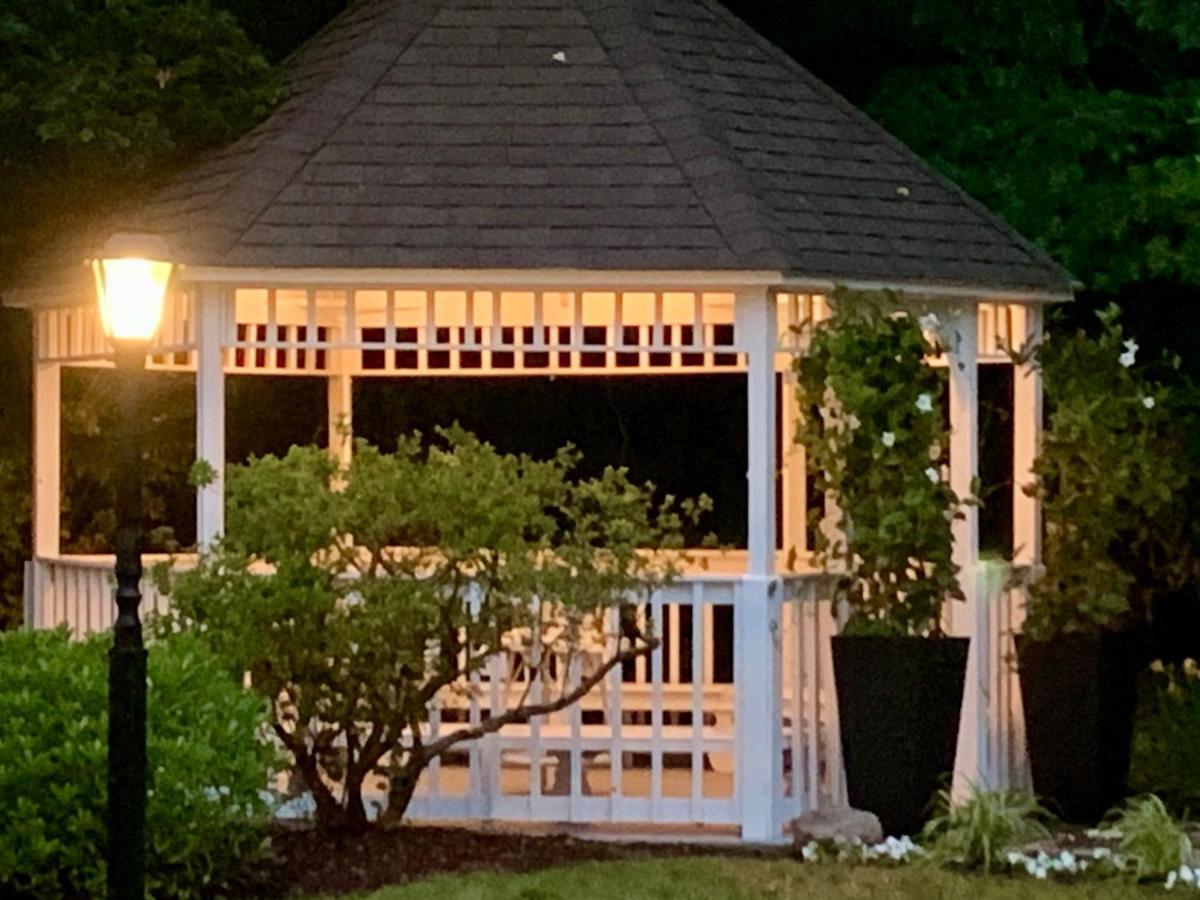 Ashley Manor Bed and Breakfast Barnstable Εξωτερικό φωτογραφία